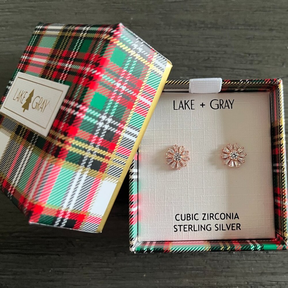 Lake Gray Cubic Zirconia Sterling Silver Flower Earrings